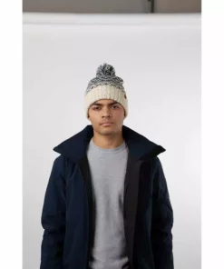 BARTS Cartonn Beanie Bags & EDC