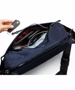 Bellroy New Venture Camera Sling 10L 17 Bellroy New Venture Camera Sling 10L