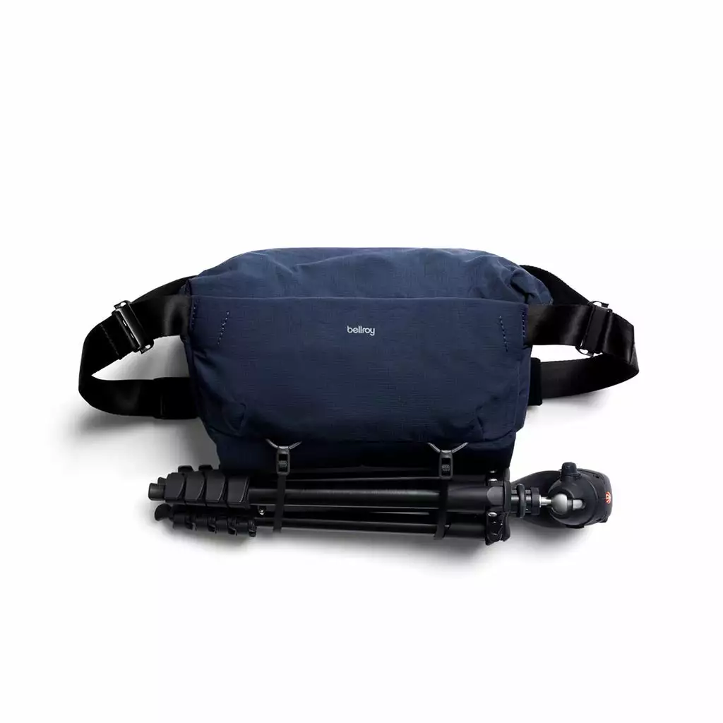 Bellroy New Venture Camera Sling 10L 9 Bellroy New Venture Camera Sling 10L