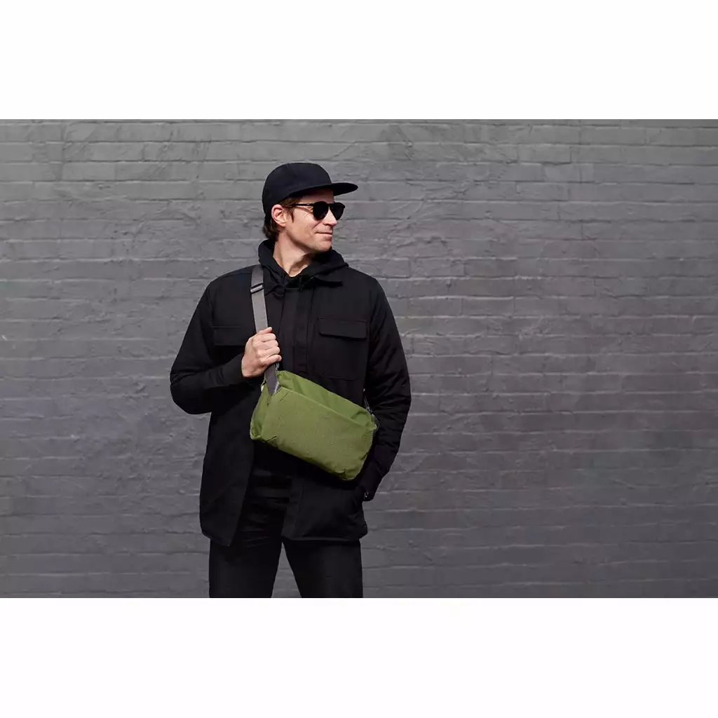 Bellroy New Venture Sling 9L 13 Bellroy New Venture Sling 9L