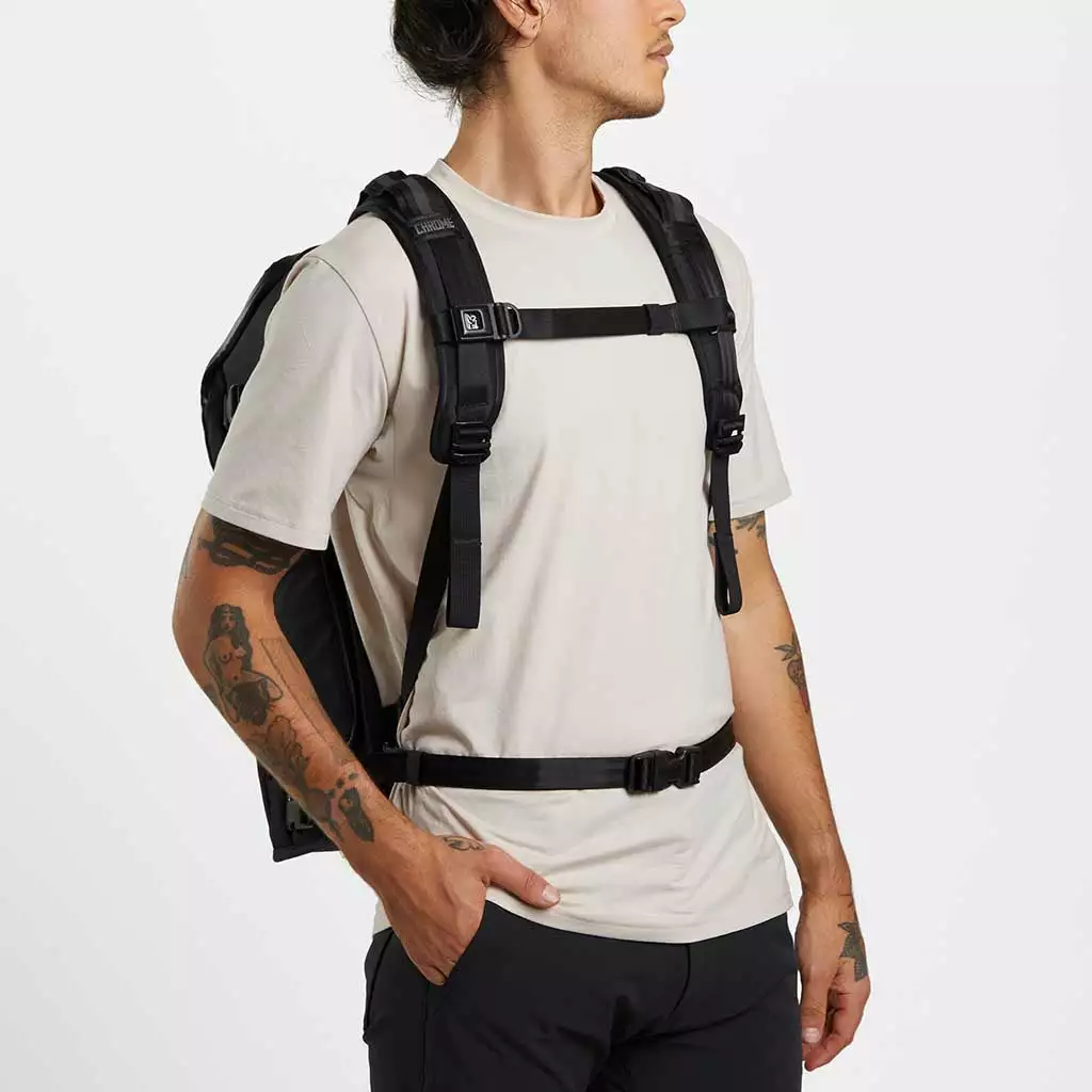 Chrome Industries Niko Camera Backpack 3.0 14 Chrome Industries Niko Camera Backpack 3.0