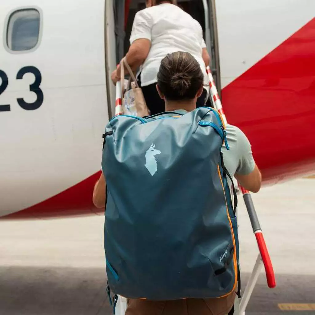 Cotopaxi Bags & EDC Allpa 42L Travel Pack | Del Día 21 Cotopaxi Bags & EDC Allpa 42L Travel Pack | Del Día