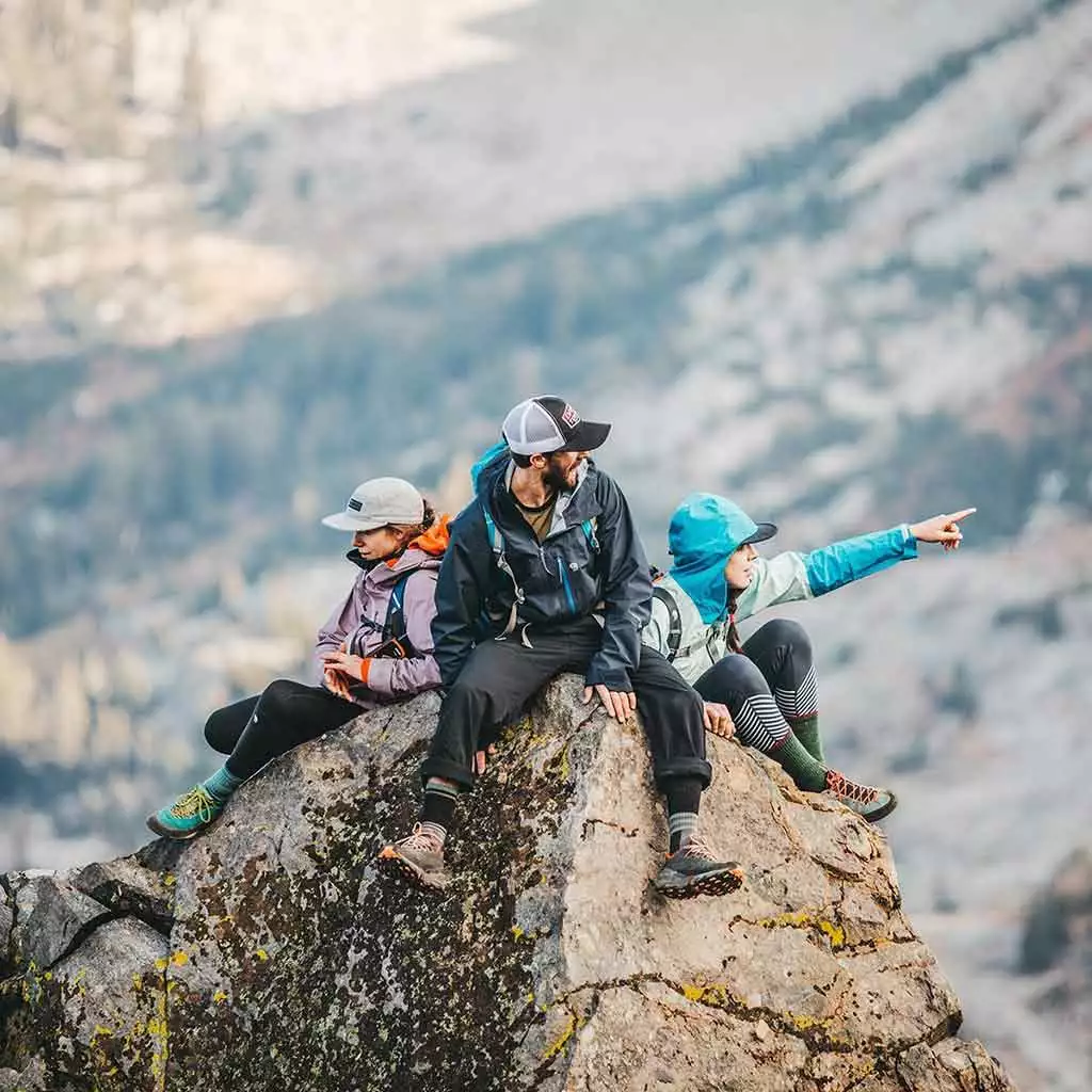 Darn Tough Hiker Micro Crew Midweight | Cushion | Women's 9 Darn Tough Hiker Micro Crew Midweight | Cushion | Women's