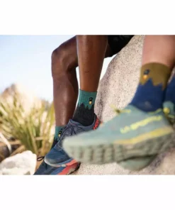 Darn Tough Number 2 Micro Crew Midweight W/ Cushion | Men's Clothing 9 Darn Tough Number 2 Micro Crew Midweight W/ Cushion | Men's Clothing