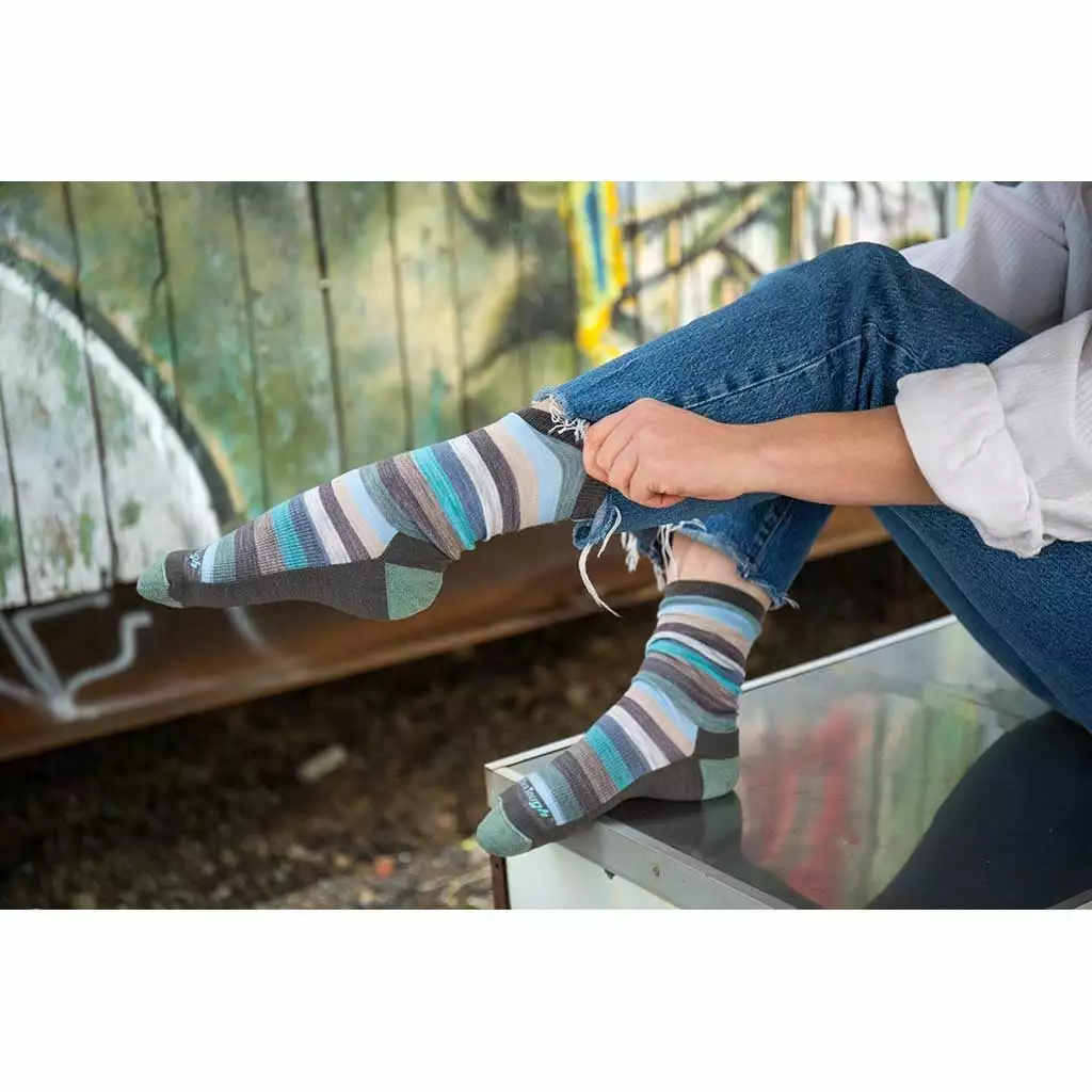 Darn Tough Phat Witch Crew Lightweight W/ Cushion | Women's 4 Darn Tough Phat Witch Crew Lightweight W/ Cushion | Women's