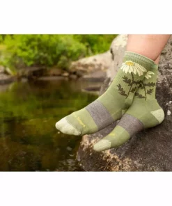 Darn Tough Clothing Queen Bee Micro Crew Lightweight W/ Cushion | Women's 9 Darn Tough Clothing Queen Bee Micro Crew Lightweight W/ Cushion | Women's