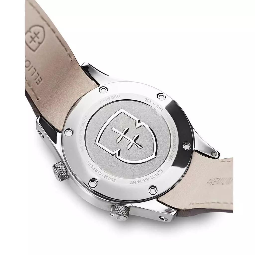 Elliot Brown Canford | 202-001-L09 4 Elliot Brown Canford | 202-001-L09