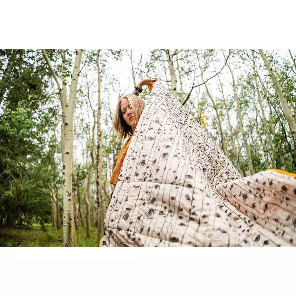 Kelty Camping Kit Bestie Blanket 11 Kelty Camping Kit Bestie Blanket