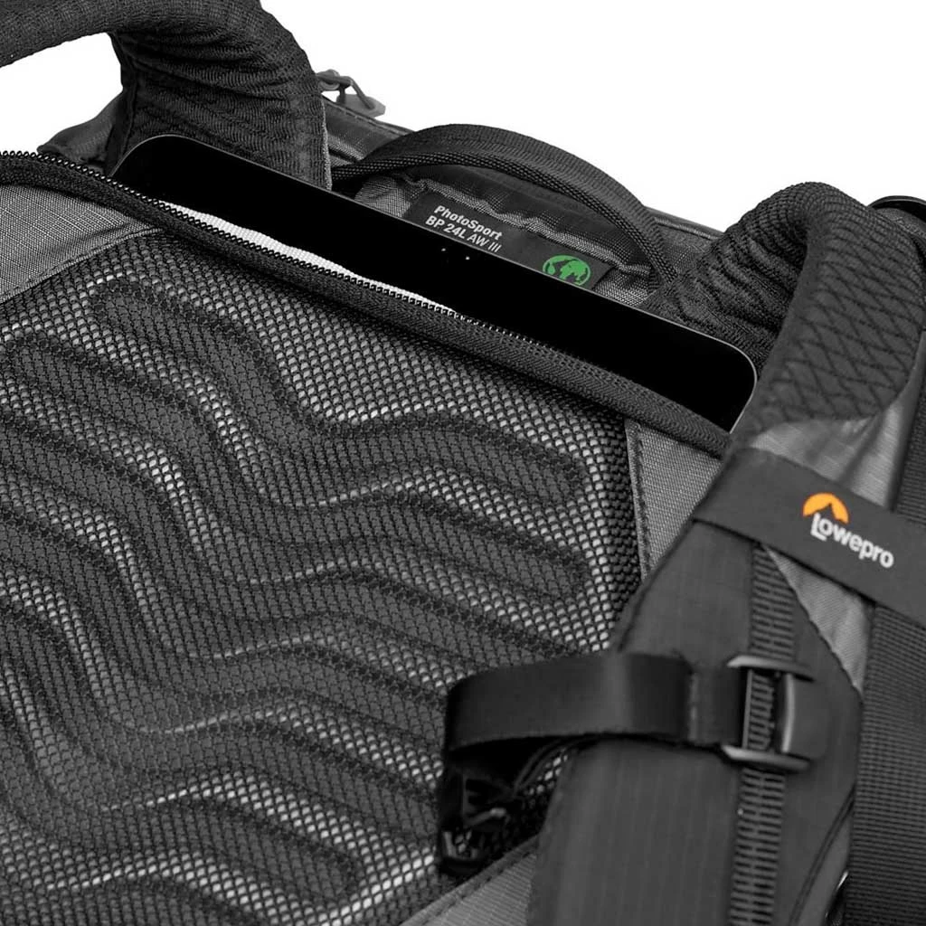 Lowepro PhotoSport BP 24L AW III 18 Lowepro PhotoSport BP 24L AW III