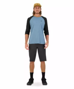 Mons Royale New Tarn Merino Shift Raglan 3/4 | Men's 8 Mons Royale New Tarn Merino Shift Raglan 3/4 | Men's