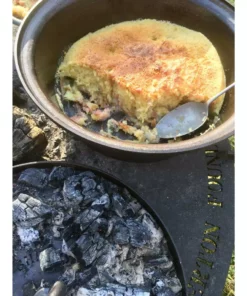 Netherton Foundry Dutch Oven With Hot Coals Lid