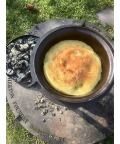 Netherton Foundry Dutch Oven With Hot Coals Lid