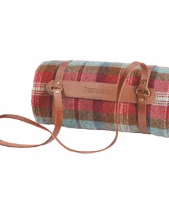 Pendleton Motor Robe W/ Leather Carrier Home, Garden & Cooking