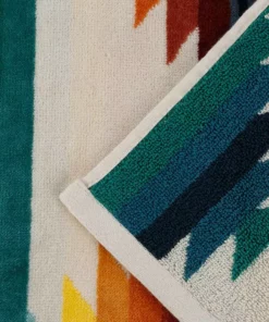 Pendleton Oversized Jacquard Spa Towel | Falcon Cove Sunset 13 Pendleton Oversized Jacquard Spa Towel | Falcon Cove Sunset