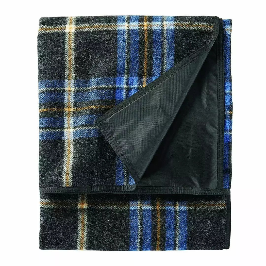 Pendleton Home, Garden & Cooking Roll-Up Blanket | Nylon Backed 7 Pendleton Home, Garden & Cooking Roll-Up Blanket | Nylon Backed