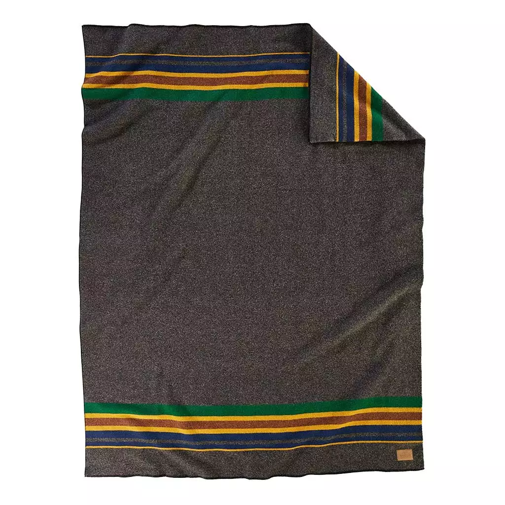 Pendleton Yakima Camp Blanket W/ Carrier 3 Pendleton Yakima Camp Blanket W/ Carrier