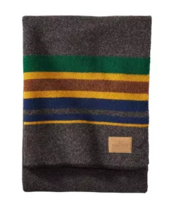 Pendleton Yakima Camp Blanket W/ Carrier 5 Pendleton Yakima Camp Blanket W/ Carrier
