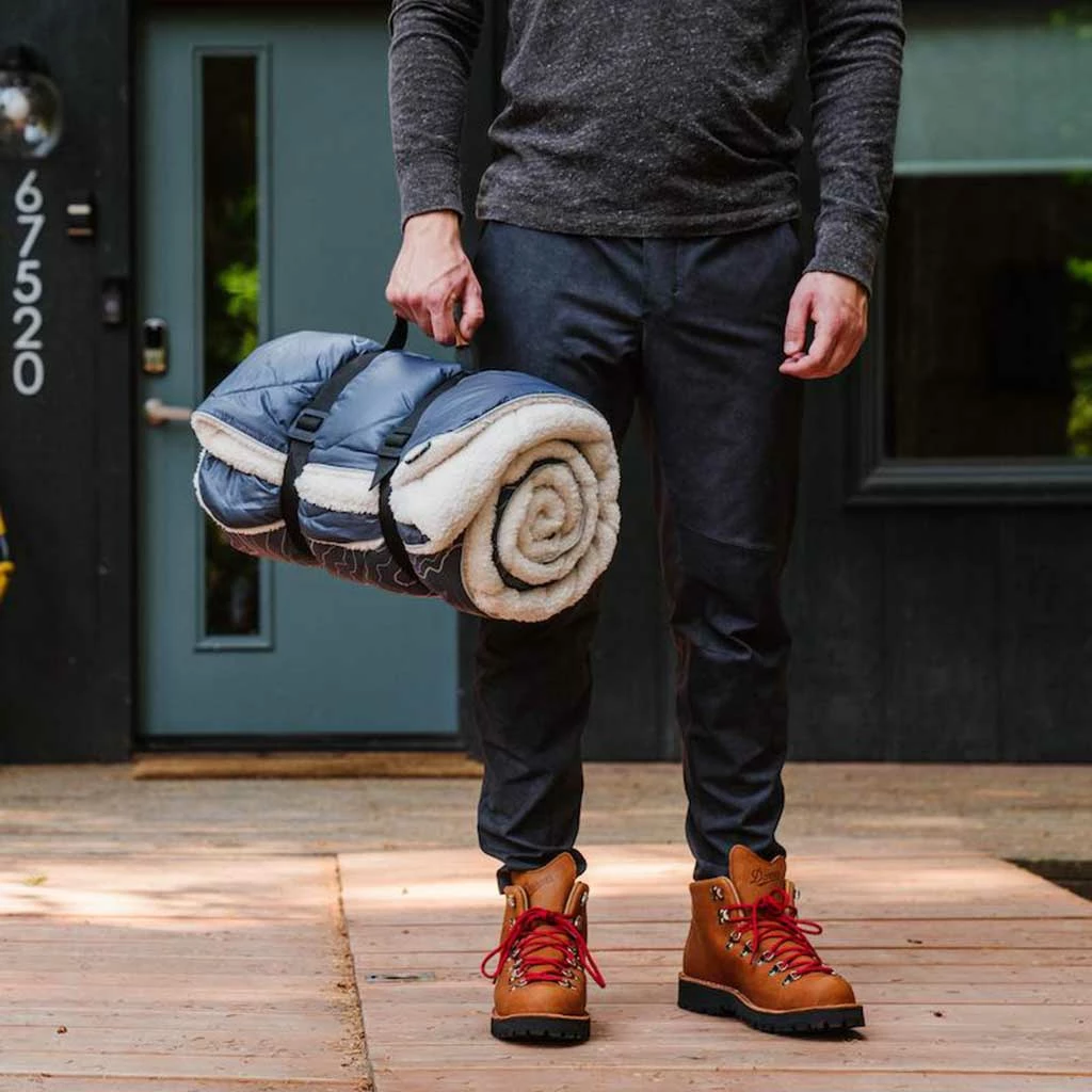 Rumpl Sherpa Puffy Blanket | Mt. Hood New 7 Rumpl Sherpa Puffy Blanket | Mt. Hood New