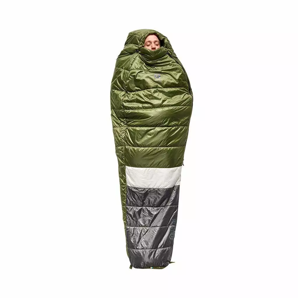 Sierra Designs Shut Eye 20°F Sleeping Bag Camping Kit 5 Sierra Designs Shut Eye 20°F Sleeping Bag Camping Kit