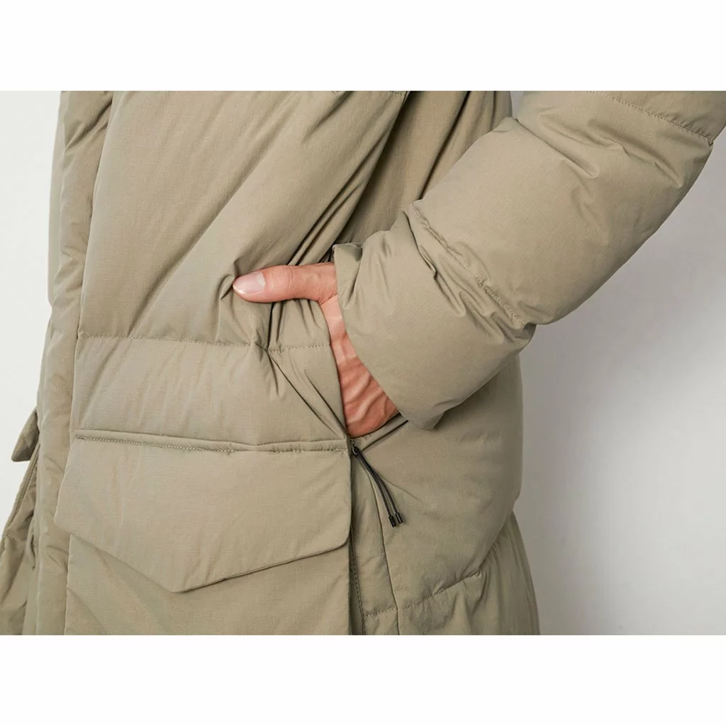 Snow Peak Recycled Nylon Ripstop Down Coat Camping Kit 7 Snow Peak Recycled Nylon Ripstop Down Coat Camping Kit
