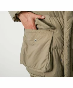 Snow Peak Recycled Nylon Ripstop Down Coat Camping Kit 23 Snow Peak Recycled Nylon Ripstop Down Coat Camping Kit