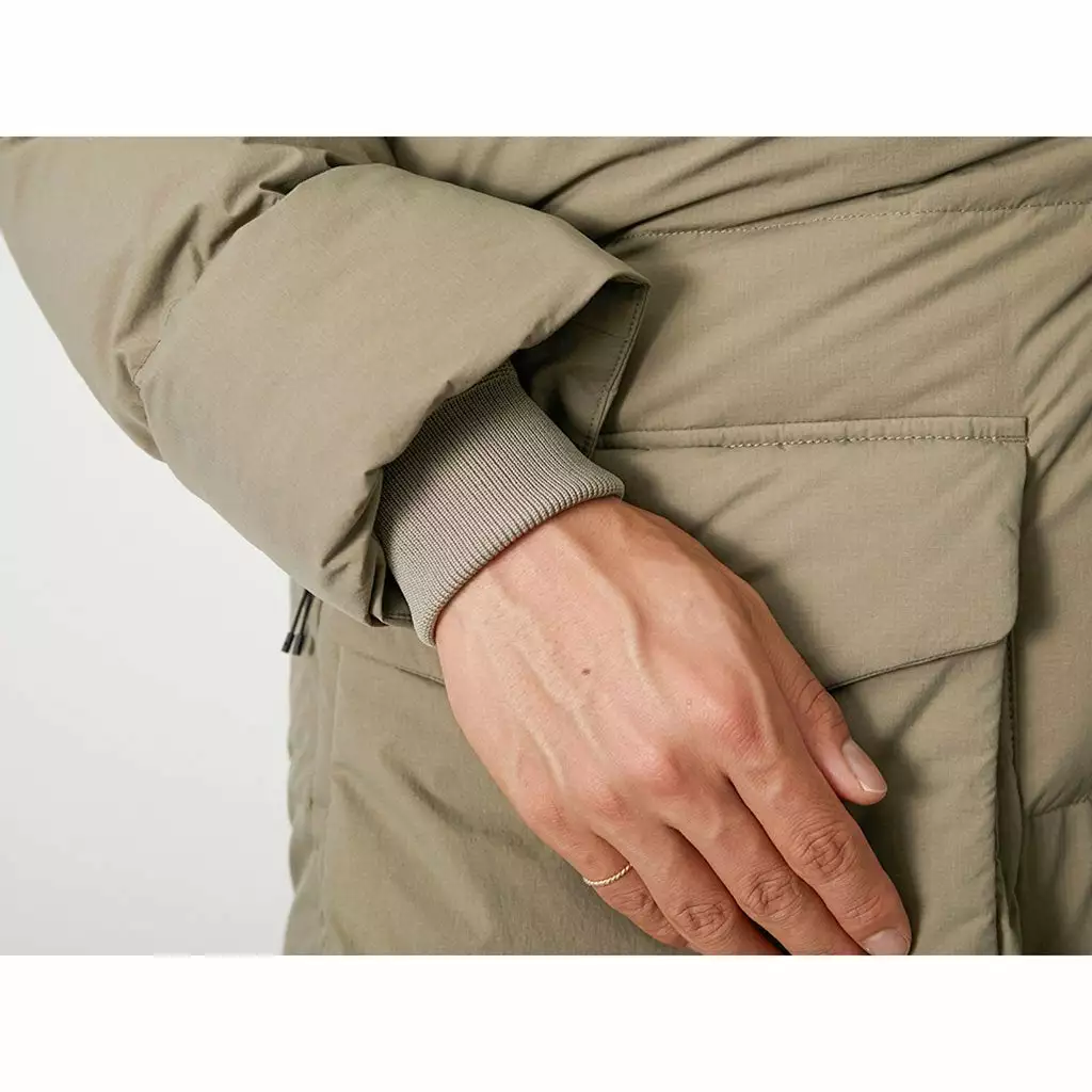 Snow Peak Recycled Nylon Ripstop Down Coat Camping Kit 14 Snow Peak Recycled Nylon Ripstop Down Coat Camping Kit