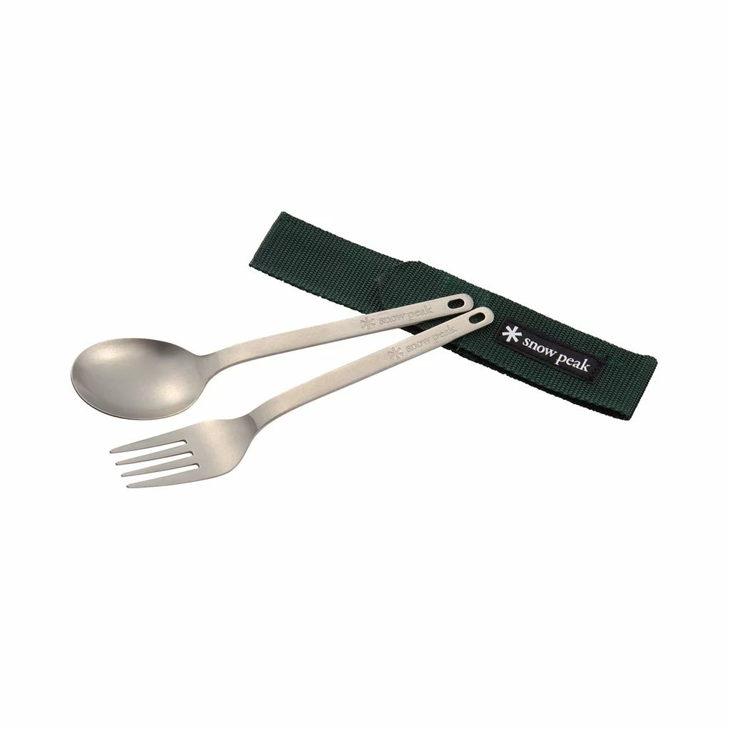Snow Peak Camping Kit Titanium Fork & Spoon Set 4 Snow Peak Camping Kit Titanium Fork & Spoon Set