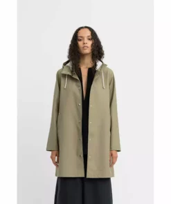 Stutterheim Mosebacke Raincoat | Women's Clothing