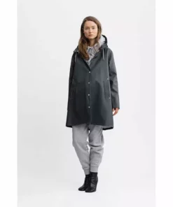 Stutterheim Mosebacke Raincoat | Women's Clothing