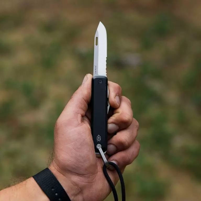 The James Brand The Ellis 12 The James Brand The Ellis