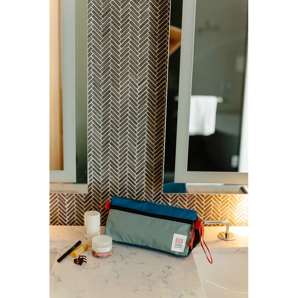 Topo Designs Sustainable Dopp Kit 6 Topo Designs Sustainable Dopp Kit